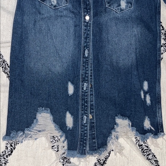 American Bazi distressed jean Shacket size S - Picture 3 of 7